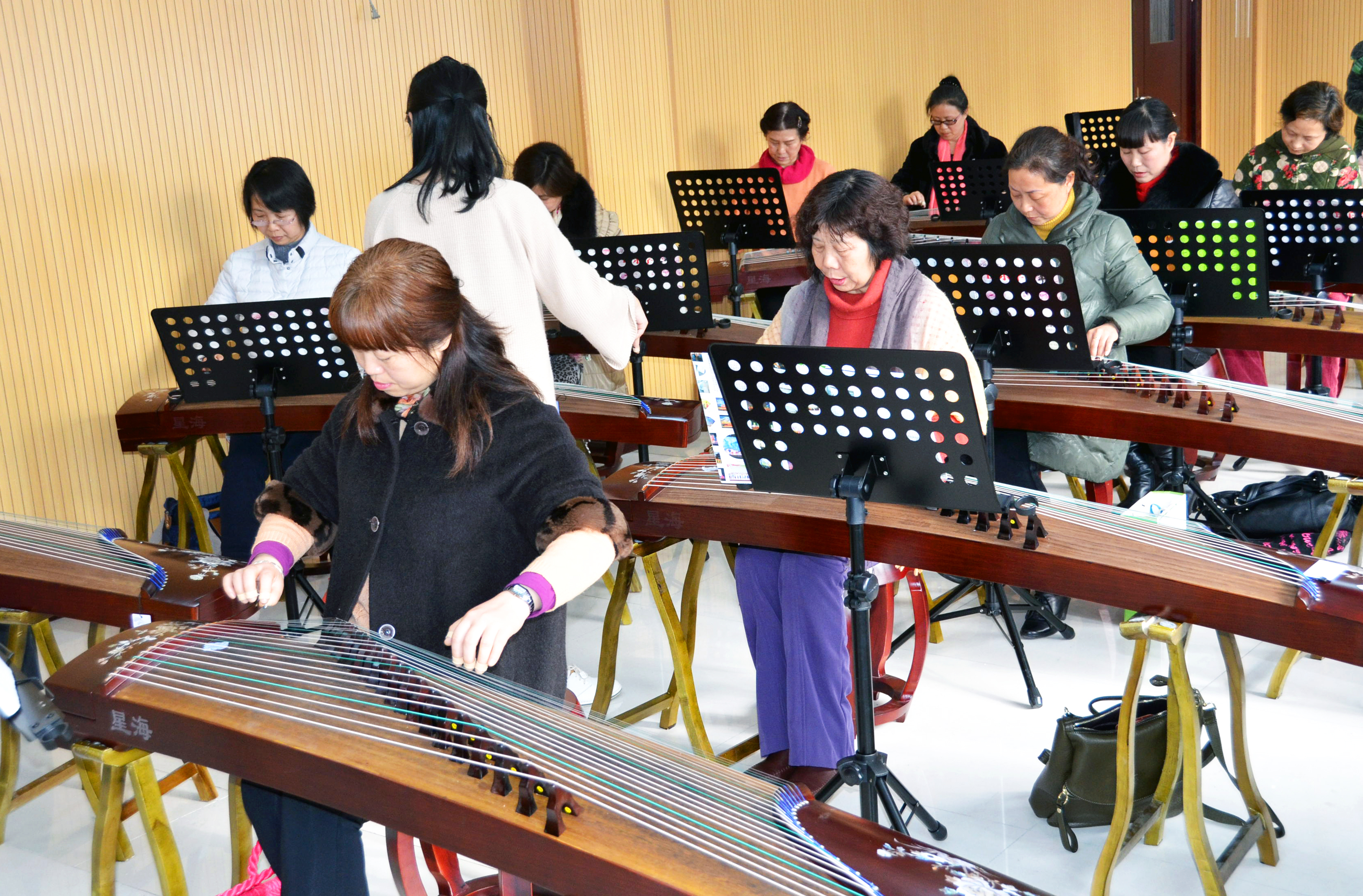 C:\Users\lenovo\Desktop\QQ图片20190403141315.jpg